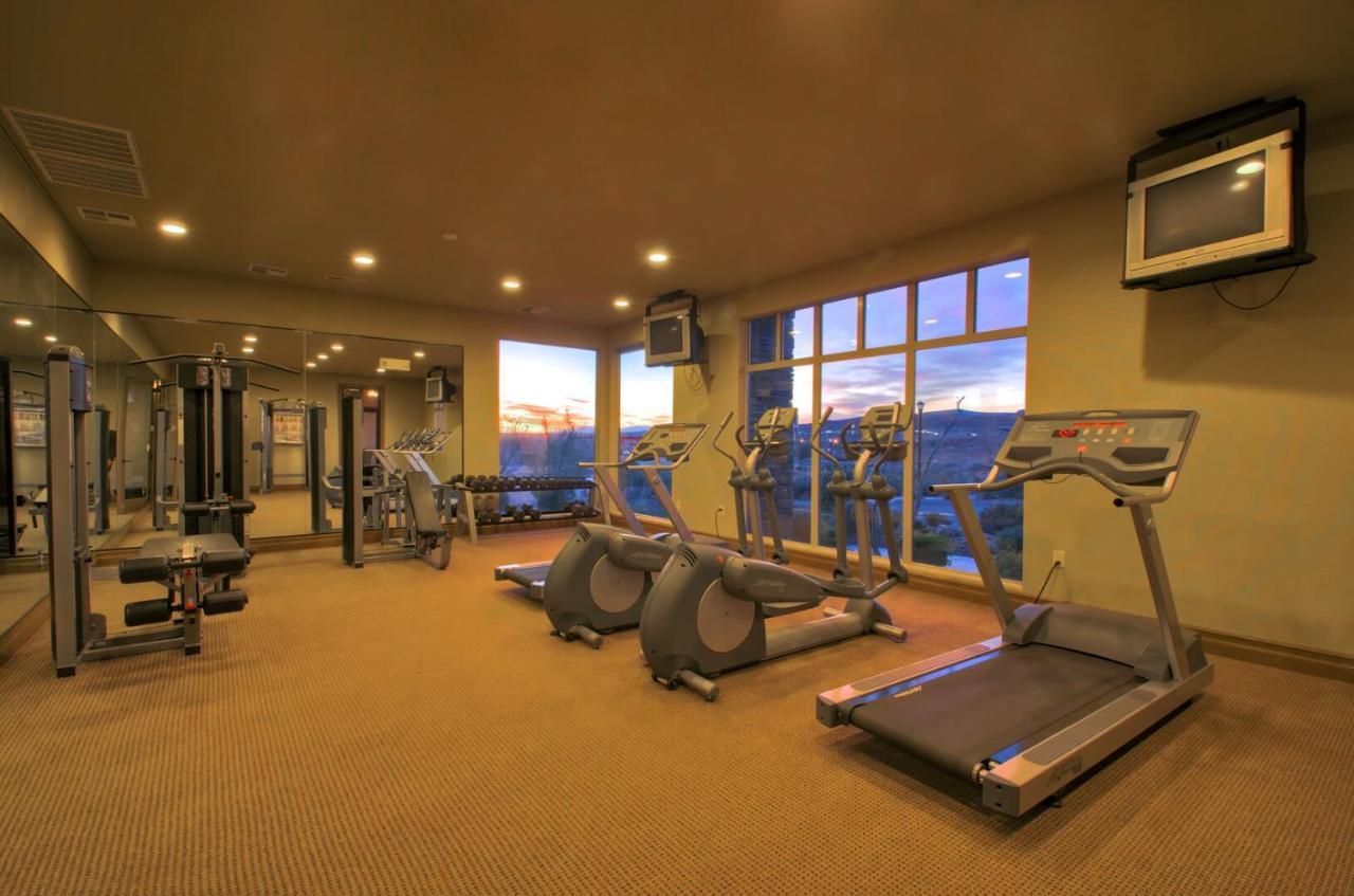 D5-Coral Springs Poolside-Ground Floor 3-Bedroom Hillside View Hurricane Rom bilde