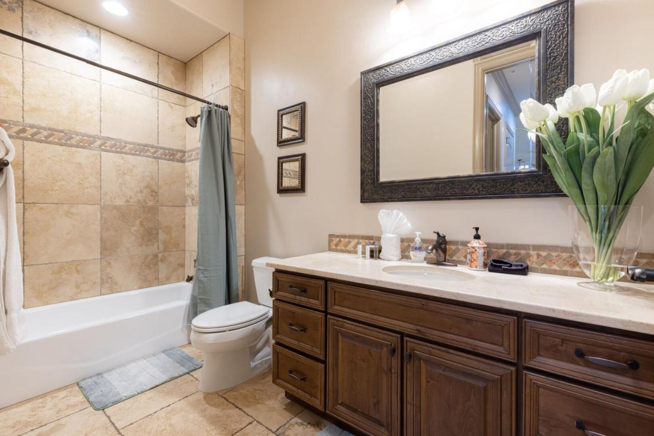 D5-Coral Springs Poolside-Ground Floor 3-Bedroom Hillside View Hurricane Rom bilde