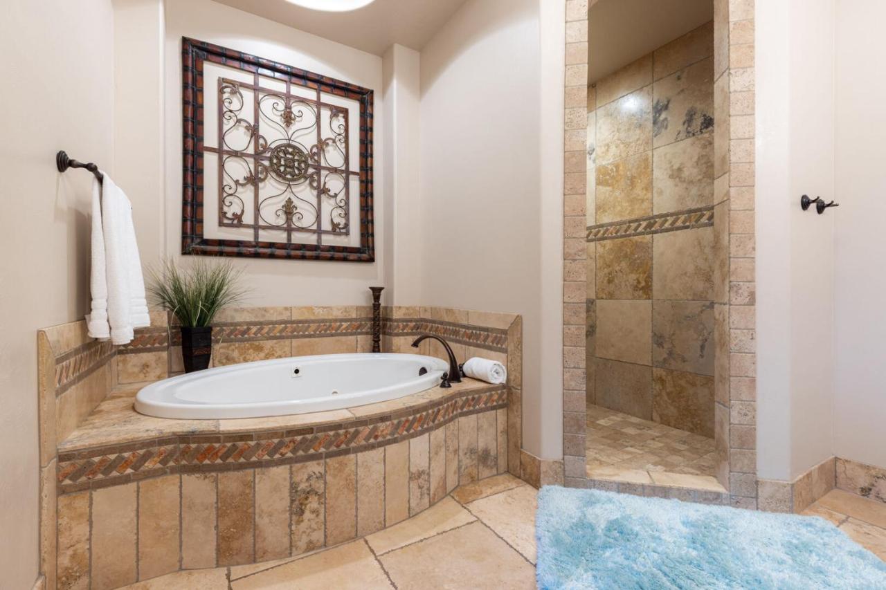 D5-Coral Springs Poolside-Ground Floor 3-Bedroom Hillside View Hurricane Rom bilde
